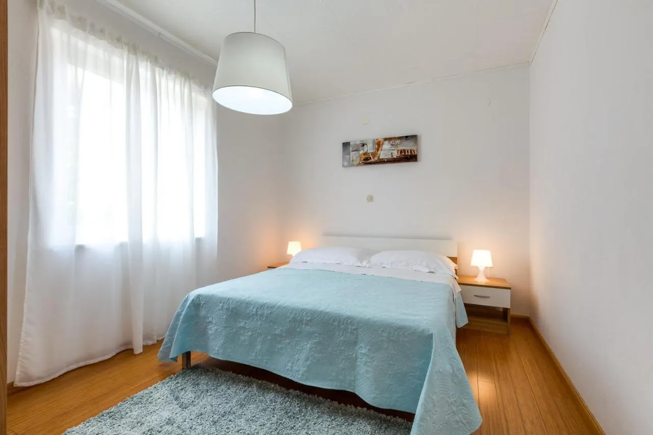 Gostinjska kuća Apartments Jelena, Mali Losinj