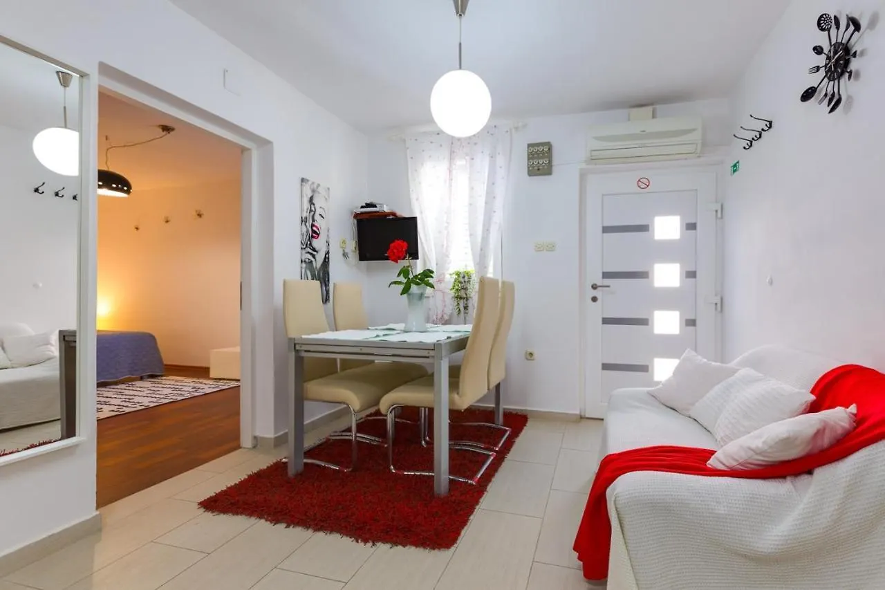 Pensiune Apartments Jelena, Mali Lošinj